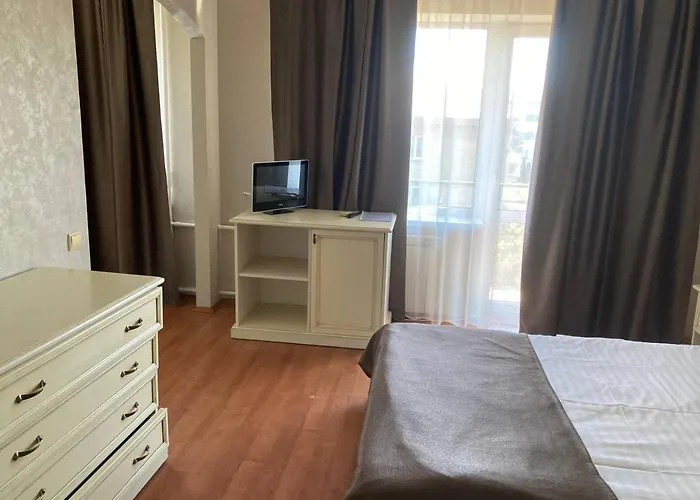 ГолосіївськийГотель